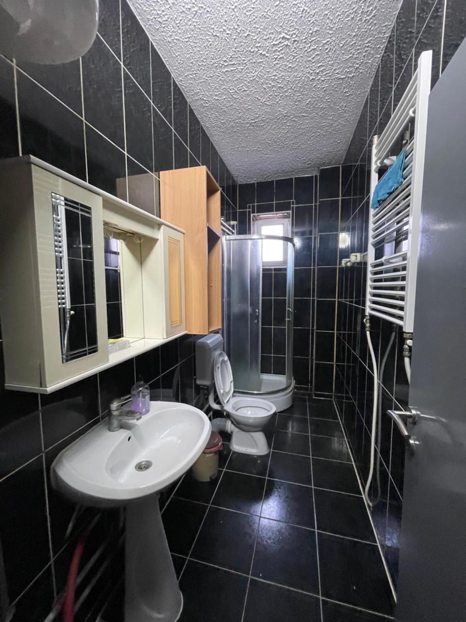 Newborn Comfort Hostel The Biggest Hostel Of Town With Best Location 프리슈티나 외부 사진